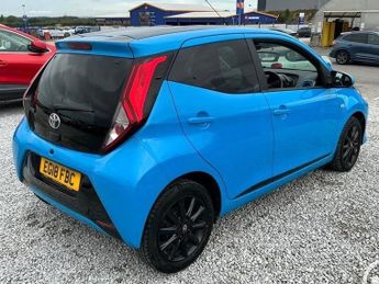 TOYOTA AYGO 1.0 VVT-i x-press Hatchback 5dr Petrol x-shift Euro 6 (71 ps)