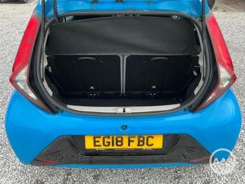 TOYOTA AYGO 1.0 VVT-i x-press Hatchback 5dr Petrol x-shift Euro 6 (71 ps)