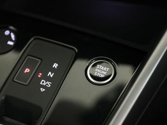 AUDI A3 1.0 TFSI 30 S line Sportback 5dr Petrol S Tronic Euro 6 (s/s) (1