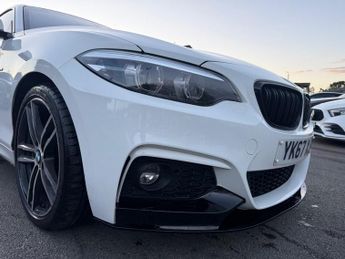 BMW 2 SERIES 2.0 220d M Sport Coupe 2dr Diesel Auto xDrive Euro 6 (s/s) (190 