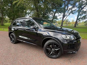 Volkswagen Touareg 3.0 TDI V6 BlueMotion Tech R-Line SUV 5dr Diesel Tiptronic 4WD E