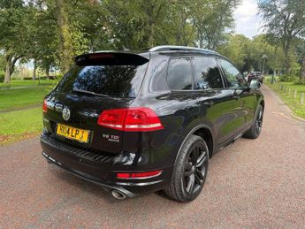 VOLKSWAGEN TOUAREG 3.0 TDI V6 BlueMotion Tech R-Line SUV 5dr Diesel Tiptronic 4WD E