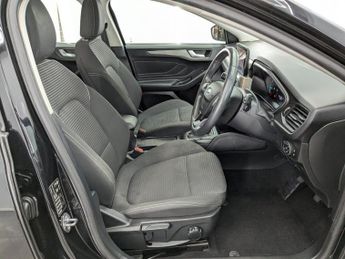 FORD FOCUS 2.0 EcoBlue Titanium Hatchback 5dr Diesel Manual Euro 6 (s/s) (1