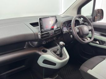 CITROEN BERLINGO 1.2 PureTech Feel M MPV 5dr Petrol Manual Euro 6 (s/s) (110 ps)