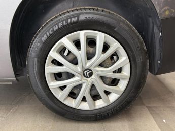 CITROEN BERLINGO 1.2 PureTech Feel M MPV 5dr Petrol Manual Euro 6 (s/s) (110 ps)