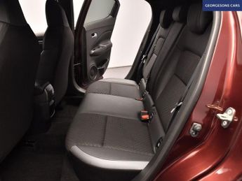 NISSAN JUKE 1.0 DIG-T N-Connecta SUV 5dr Petrol DCT Auto Euro 6 (s/s) (114 p