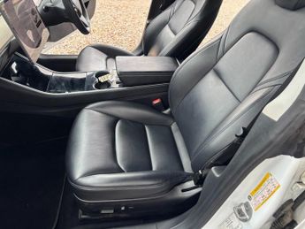 TESLA Model 3 (Dual Motor) Long Range Saloon 4dr Electric Auto 4WDE (346 ps)