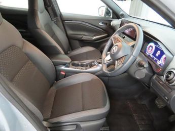 NISSAN JUKE 1.6 N-Connecta SUV 5dr Petrol Hybrid Auto Euro 6 (143 ps) Rear V