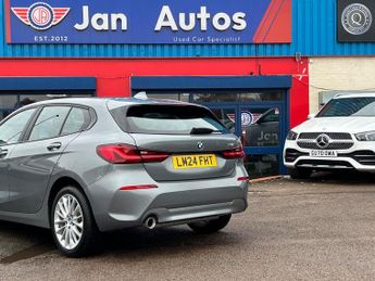 BMW 1 SERIES 1.5 118i SE (LCP) DCT Euro 6 (s/s) 5dr