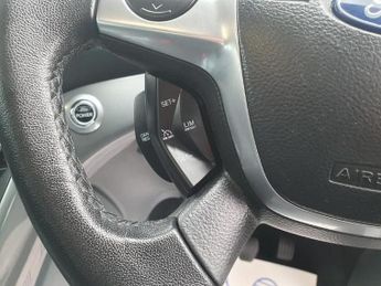 FORD C-MAX 1.6 Titanium MPV 5dr Petrol Manual Euro 5 (125 ps)