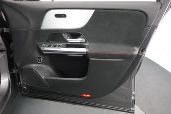 MERCEDES-BENZ EQA EQA 250 66.5kWh AMG Line SUV 5dr Electric Auto (190 ps)