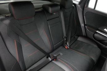 MERCEDES-BENZ EQA EQA 250 66.5kWh AMG Line SUV 5dr Electric Auto (190 ps)