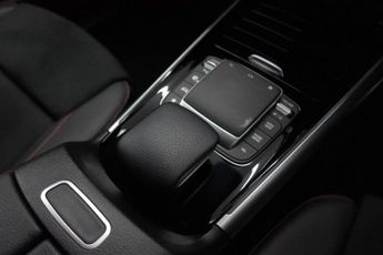 MERCEDES-BENZ EQA EQA 250 66.5kWh AMG Line SUV 5dr Electric Auto (190 ps)