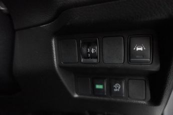 NISSAN QASHQAI 1.3 DIG-T N-Connecta SUV 5dr Petrol DCT Auto Euro 6 (s/s) (160 p