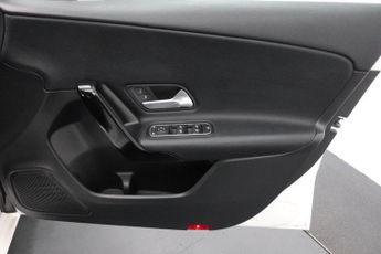 MERCEDES-BENZ A CLASS 1.3 A180 SE Hatchback 5dr Petrol 7G-DCT Euro 6 (s/s) (136 ps)