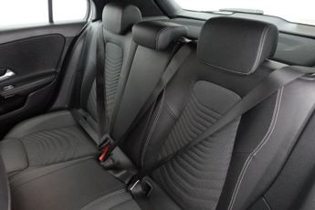 MERCEDES-BENZ A CLASS 1.3 A180 SE Hatchback 5dr Petrol 7G-DCT Euro 6 (s/s) (136 ps)