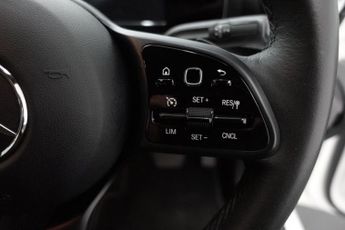MERCEDES-BENZ A CLASS 1.3 A180 SE Hatchback 5dr Petrol 7G-DCT Euro 6 (s/s) (136 ps)