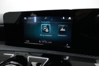 MERCEDES-BENZ A CLASS 1.3 A180 SE Hatchback 5dr Petrol 7G-DCT Euro 6 (s/s) (136 ps)