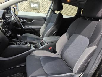 NISSAN QASHQAI 1.3 DIG-T N-Connecta SUV 5dr Petrol DCT Auto Euro 6 (s/s) (160 p