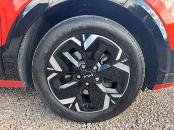 KIA NIRO 64.8kWh 4 SUV 5dr Electric Auto 