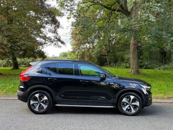 VOLVO XC40 2.0 B4 MHEV Ultimate SUV 5dr Petrol Hybrid DCT Auto Euro 6 (s/s)