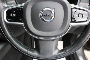 VOLVO V90 Cross Country 2.0 D4 Pro Estate 5dr Diesel Auto AWD Euro 6 (s/s) (190 ps)
