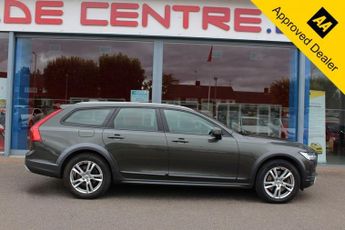 VOLVO V90 Cross Country 2.0 D4 Pro Estate 5dr Diesel Auto AWD Euro 6 (s/s) (190 ps)