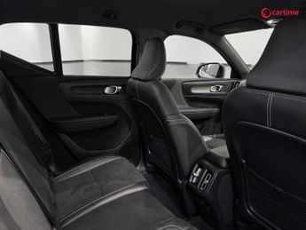 VOLVO XC40 2.0 B4 MHEV R-Design Pro SUV 5dr Petrol Hybrid Auto Euro 6 (s/s)