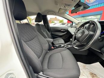 TOYOTA COROLLA 1.8 VVT-h GPF Icon Tech Saloon 4dr Petrol Hybrid CVT Euro 6 (s/s