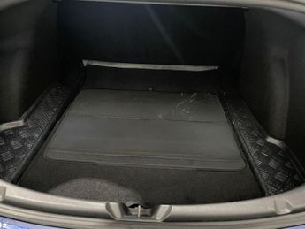 TESLA Model 3 (Dual Motor) Long Range Saloon 4dr Electric Auto 4WDE (346 ps)