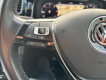 VOLKSWAGEN GOLF 2.0 TDI GT Edition Estate 5dr Diesel DSG Auto Euro 6 (s/s) (150 