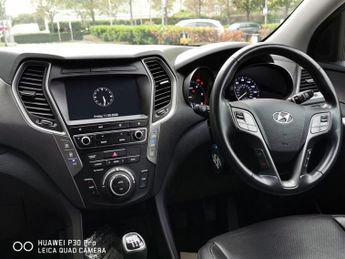 HYUNDAI SANTA FE 2.2 CRDi Blue Drive Premium SUV 5dr Diesel Manual 4WD Euro 6 (s/