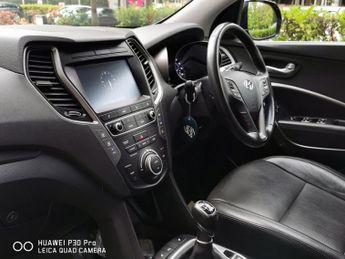 HYUNDAI SANTA FE 2.2 CRDi Blue Drive Premium SUV 5dr Diesel Manual 4WD Euro 6 (s/