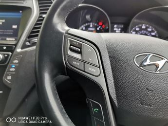 HYUNDAI SANTA FE 2.2 CRDi Blue Drive Premium SUV 5dr Diesel Manual 4WD Euro 6 (s/