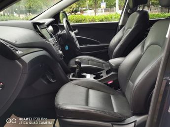 HYUNDAI SANTA FE 2.2 CRDi Blue Drive Premium SUV 5dr Diesel Manual 4WD Euro 6 (s/