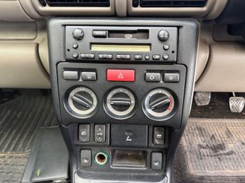LAND ROVER FREELANDER 2.0 TD4 ES Station Wagon 5dr Diesel Manual (205 g/km, 110 bhp)