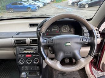 LAND ROVER FREELANDER 2.0 TD4 ES Station Wagon 5dr Diesel Manual (205 g/km, 110 bhp)