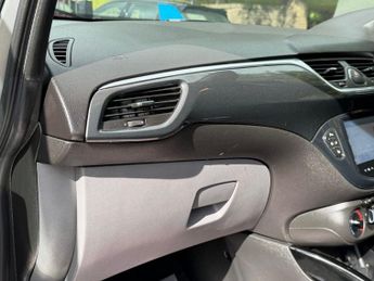 VAUXHALL CORSA 1.4i ecoFLEX SE Hatchback 5dr Petrol Manual Euro 6 (90 ps)