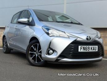 Toyota Yaris 1.5 VVT-i Icon Tech Hatchback 5dr Petrol Manual Euro 6 (111 ps)