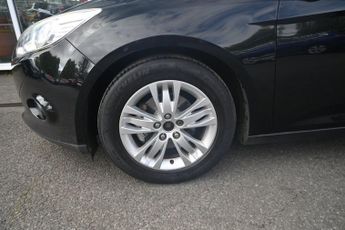 FORD FOCUS 1.6 TDCi Edge Estate 5dr Diesel Manual Euro 5 (s/s) (95 ps)