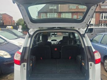 FORD GRAND C-MAX 1.6 TDCi Zetec MPV 5dr Diesel Manual Euro 5 (115 ps)