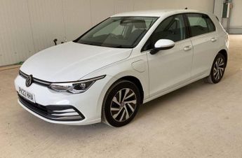 Volkswagen Golf 1.4 TSI 13kWh Style Hatchback 5dr Petrol Plug-in Hybrid DSG Euro