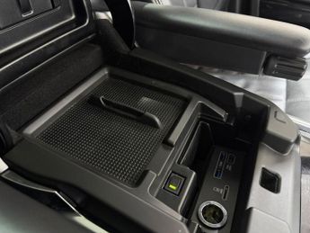 LAND ROVER RANGE ROVER SPORT 4.4 SD V8 Autobiography Dynamic SUV 5dr Diesel Auto 4WD Euro 6 (