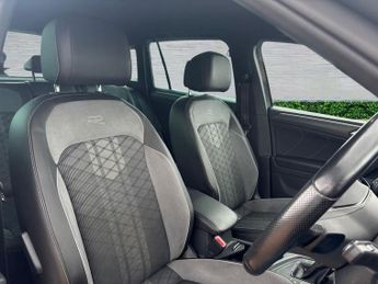 VOLKSWAGEN TIGUAN 1.5 TSI R-Line SUV 5dr Petrol DSG Euro 6 (s/s) (150 ps)