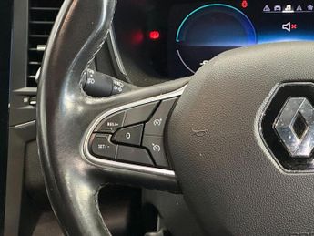 RENAULT MEGANE 1.6 E-TECH 9.8kWh Iconic Sport Tourer 5dr Petrol Plug-in Hybrid 