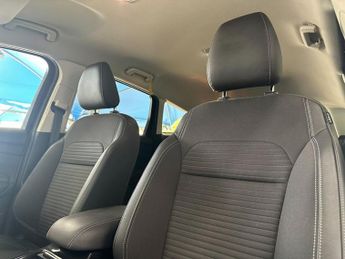 FORD KUGA 2.0 TDCi EcoBlue Titanium Edition SUV 5dr Diesel Powershift Euro