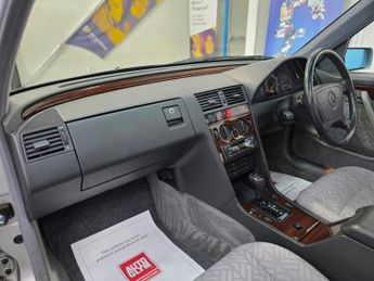 MERCEDES-BENZ C CLASS 2.8l 4dr Auto 193 BHP