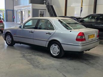 MERCEDES-BENZ C CLASS 2.8l 4dr Auto 193 BHP