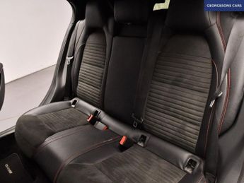 MERCEDES-BENZ GLA CLASS 1.6 GLA180 AMG Line Edition SUV 5dr Petrol 7G-DCT Euro 6 (s/s) (