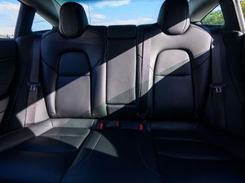 TESLA Model 3 (Dual Motor) Performance Saloon 4dr Electric Auto 4WDE (Performa